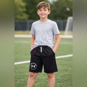 Under Armour Boys Youth Black Athletic Shorts | Size YLG